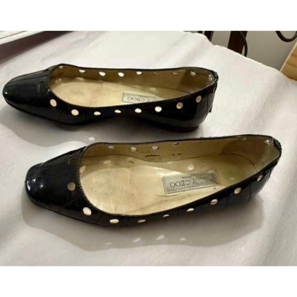 Jimmy Choo Patent Leather Flats with Cutout Details sz. 6.5 - Picture 6 of 8